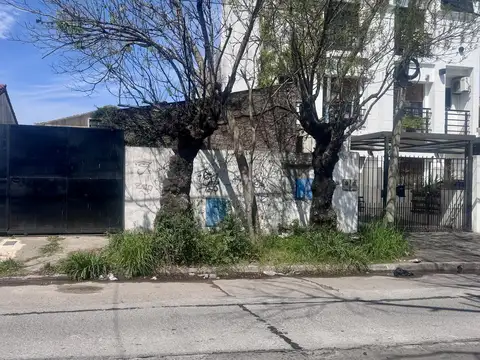 Venta galpón deposito Apto crédito Quilmes oeste