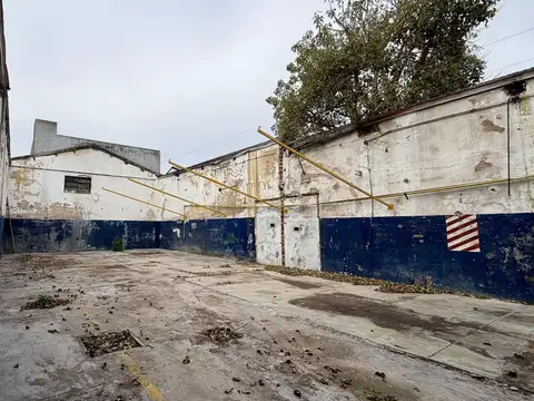 Venta galpón deposito Apto crédito Quilmes oeste