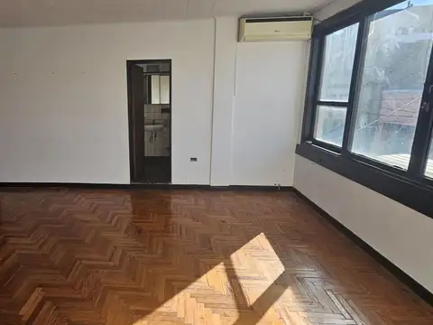 Oficina en Alquiler en Munro, $ 1.500.000