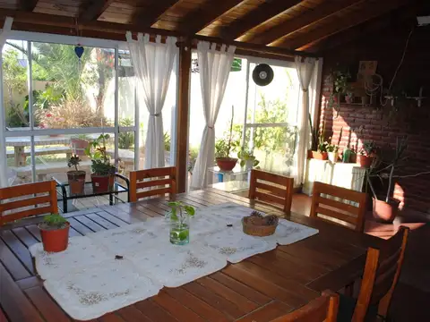 venta de casa en Quilmes con cochera patio quincho