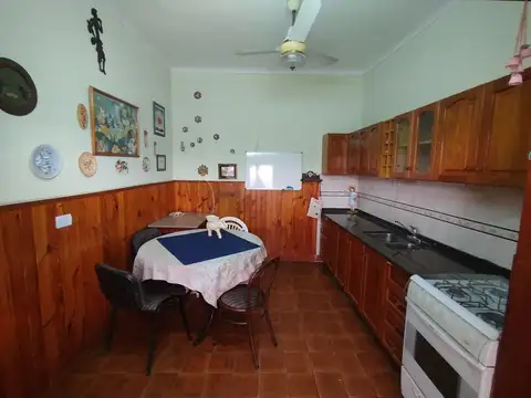 VENTA CASA 3 AMB LLAVALLOL PATIO COCHERA EN CUOTAS