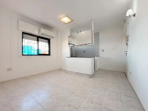 VENTA DEPARTAMENTO 3 AMBIENTES EN MATADEROS 
