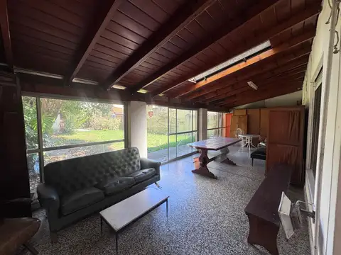 Casa en venta a refaccionar - Vicente López