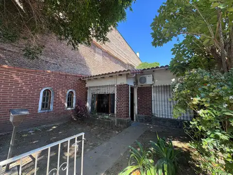 Casa en venta a refaccionar - Vicente López