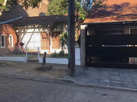 Casa en venta a refaccionar - Vicente López