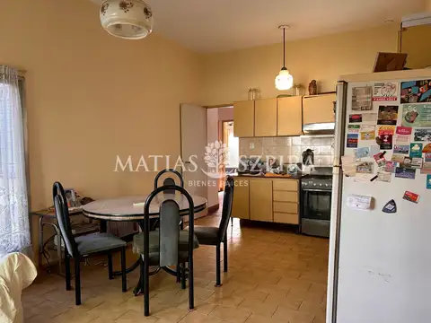 Venta de Casa 4 AMBIENTES en Ramos Mejía