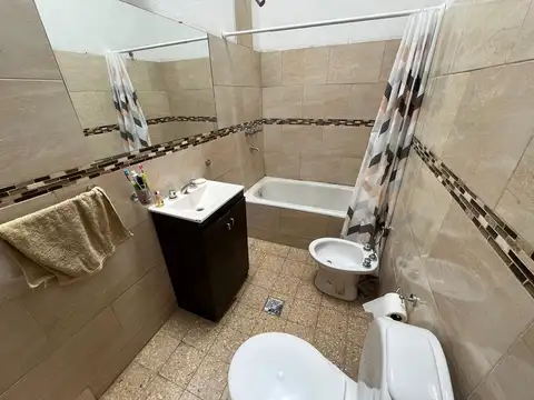 Depto Tipo Casa en Venta en Centro, USD 75.000