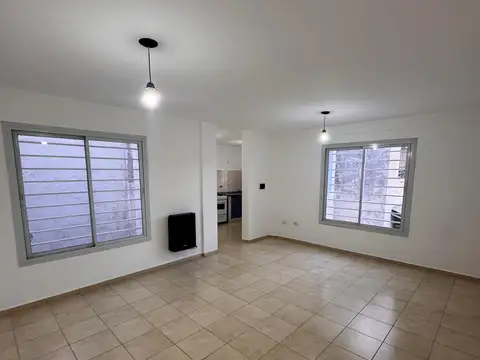 Tucumán 2100, Piso 1