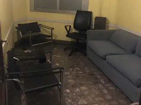 COCHERIA LOCAL COMERCIAL IMPORTANTE ESQUINA
