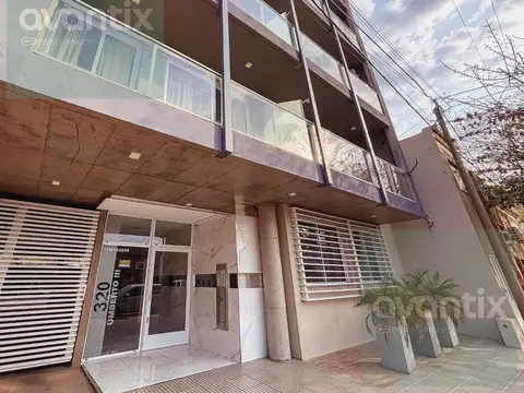Departamento con cochera y 2 habitaciones en Umberto III