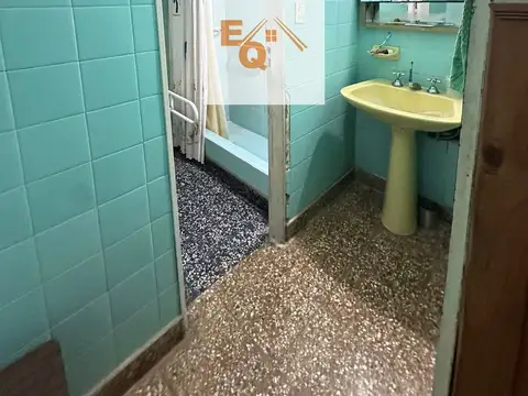 Casa en venta c/ cochera en Bella Vista