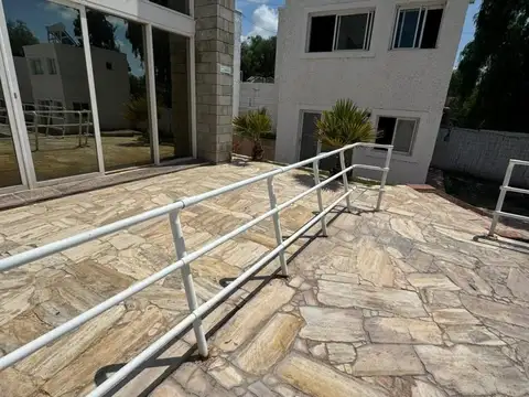 Hotel en Venta en Las Heras, USD 320.000