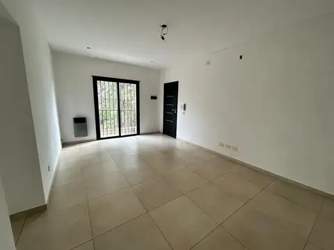 Departamento en Alquiler en Centro de Luján, $ 650.000