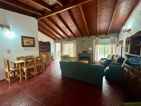 Angelina Pagano 200