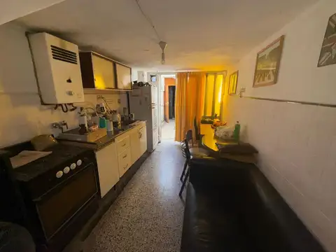 Depto Tipo Casa 4 ambientes con 2 baños