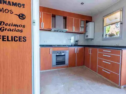 Departamento 3 ambientes con 2 baños