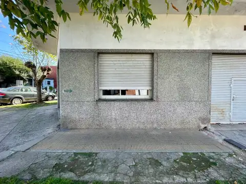 Local en Alquiler en Villa Martelli, $ 500.000