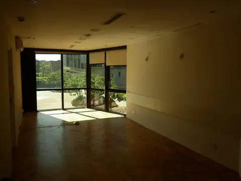 Avenida Alicia Moreau De Justo 100