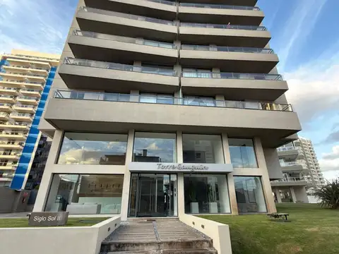 PENTHOUSE a estrenar 2 DORMITORIOS a metros de PLAYA BRAVA
