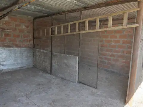 Casa 3 ambientes con 1 baño