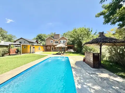 Casa 5 ambientes con 3 baños