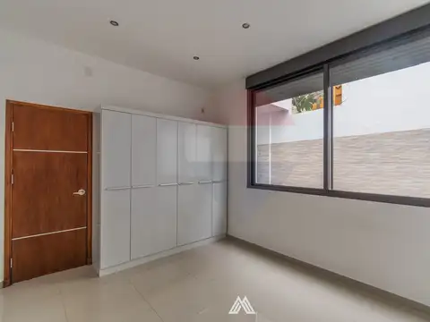 Departamento en Alquiler con 2 cocheras