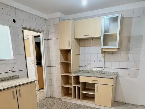 Departamento 4 ambientes con 2 baños