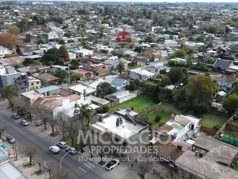 Casa con locales en venta | Av. San Martín N°560 | Escobar