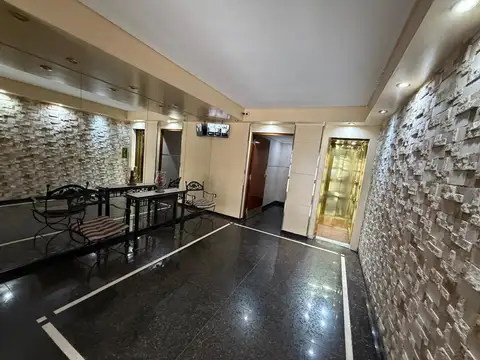 Av. Mitre 800, Piso 2