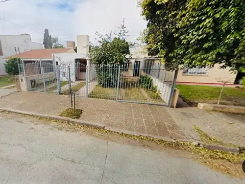 VENTA CASA DOS DORMITORIO ALTO VERDE + DEPTO 