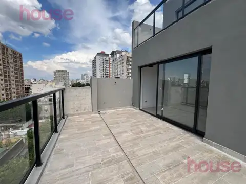 Monoambiente con balcon terraza en Palermo