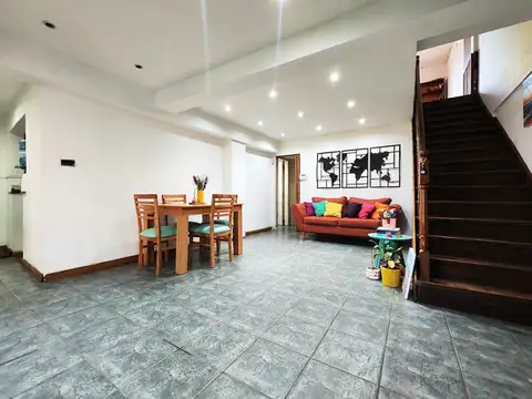 Casa 5 amb en venta - Longchamps - COCHERA PARQUE