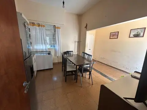 VENTA CASA C/ LOCAL PARQUE PATRICIOS APTO CREDITO