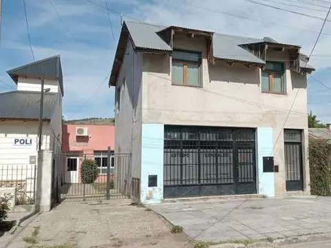 Departamento en Esquel + Local Comercial + Galpón.