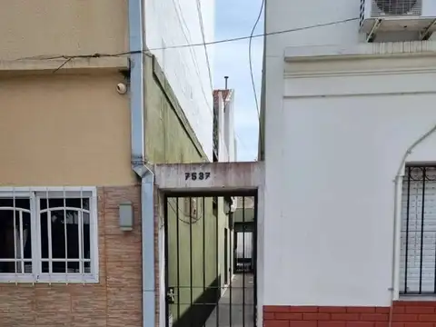 Depto Tipo Casa 4 ambientes con 1 baño