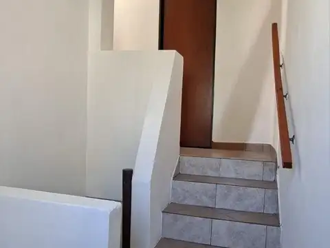 Depto Tipo Casa en Venta 57 años