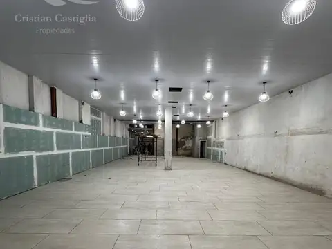 Local de 270 metros cubiertos en Venta - San Fernando