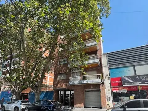 EN VENTA DEPARTAMENTO DOS AMBIENTES SAN MARTIN CENTRO