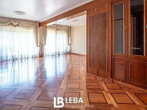 MENDOZA 2277 CON COCHERA PISO EXCLUSIVO