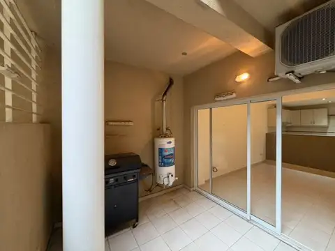 Depto Tipo Casa en Alquiler de 2 ambientes