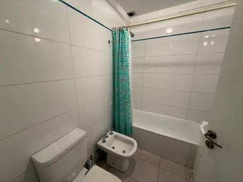 Bucarelli 3300, Piso 0