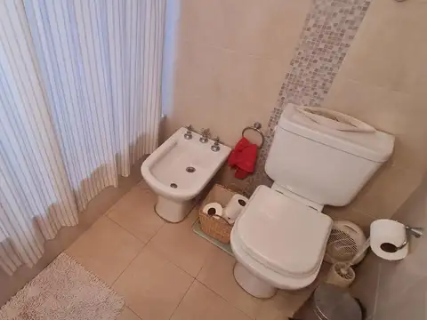 Departamento 4 ambientes con 2 baños