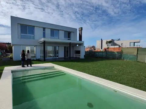 Casa en Venta de 4 dormitorios