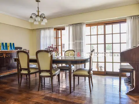 Casa 5 ambientes con 5 baños