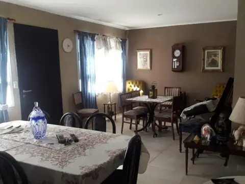 Casa En Venta En Ramos Mejia