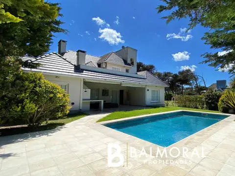 Casa en Alquiler- Zona Norte Playa / REF: 8777