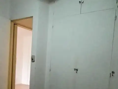 HERMOSO DEPTO 2 AMB. - FRENTE CON BALCON CORRIDO - MB/ESTADO