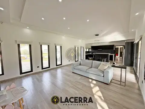 Casa en Venta en Countries y Barrios Cerrados en Luján, USD 354.900