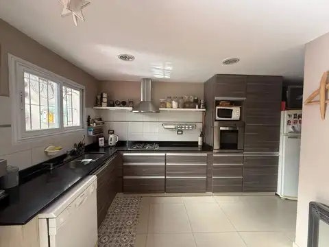 Casa en Venta en Martin Coronado, USD 195.000