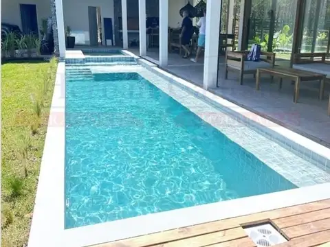 Casa 6 ambientes con 6 baños